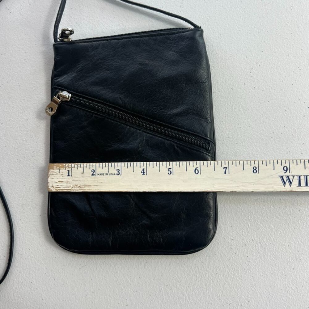 Wilsons Leather Maxima Black Crossbody Bag W/ Double Zippers - Picture 4 of 9